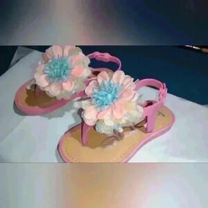 BEBE girls pink side snap sandals/thongs with muticolor chiffon flowers
